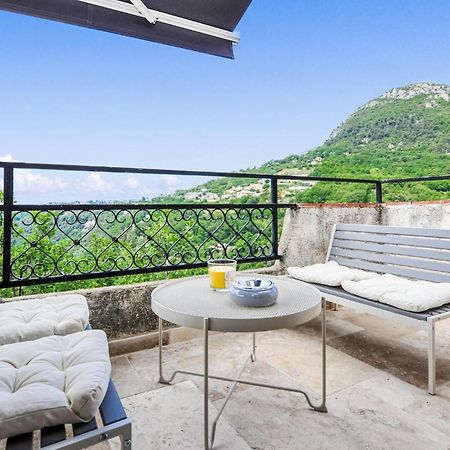 Awesome Apartment In Saint-Jeannet With Kitchen المظهر الخارجي الصورة